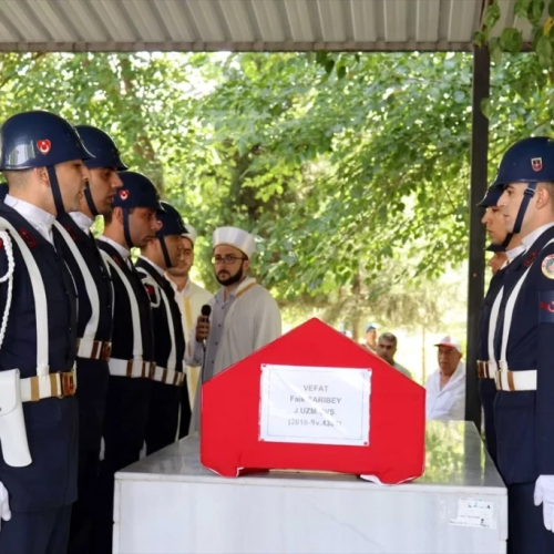 Kalp krizi geçiren Uzman Çavuş Faik Sarıbay’ın Cenazesi Adana’da Defnedildi