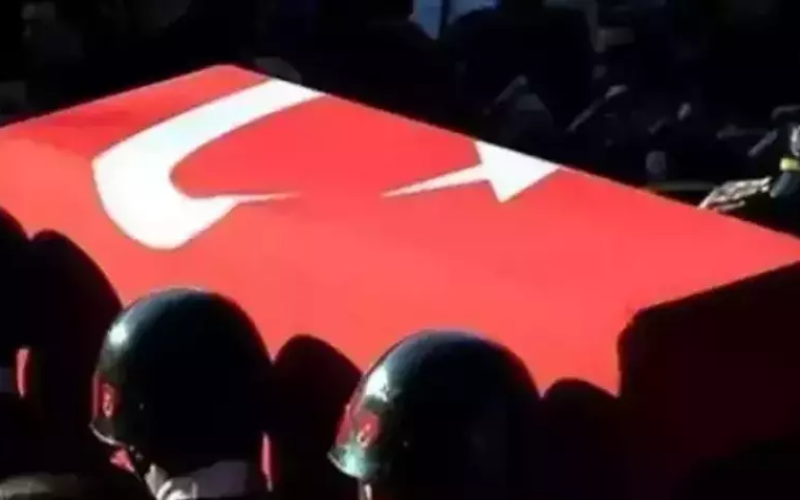 Pençe Kilit’te bir asker şehit oldu