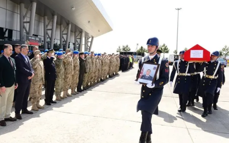 Bingöl’de kaza: 2 ölü, uzman çavuş memleketine uğurlandı