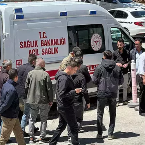 Van’ın Başkale ilçesinde askeri aracın devrilmesi sonucu 11 asker yaralandı.