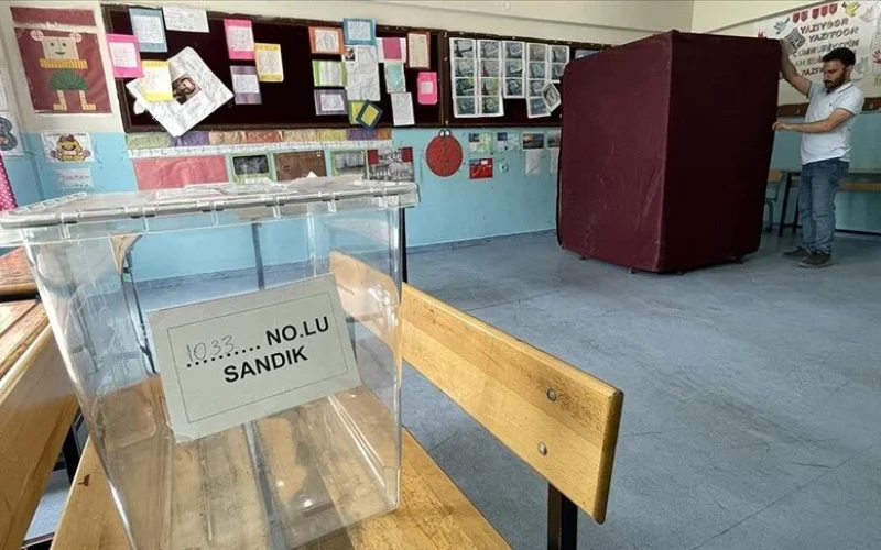 Sandık kurullarında görev alan kamu personeli 1 Nisan’da idari izinli sayılacak